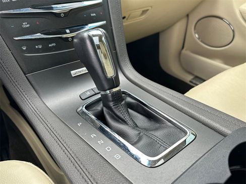 Used 2019 Lincoln MKT AWD image 32