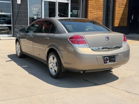 Used 2007 Saturn Aura XE FWD image 3