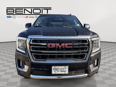 Used 2022 GMC Yukon XL SLT w/ SLT Premium Package RWD image 2