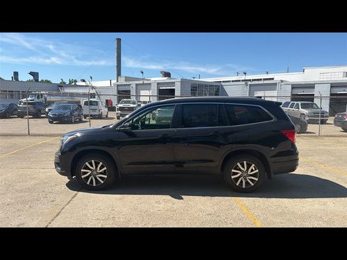 Used 2021 Honda Pilot Black Edition image 3
