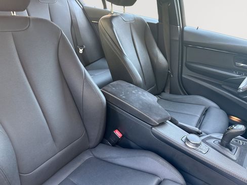 Used 2018 BMW 330i Sedan RWD image 24