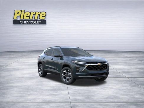 New 2026 Chevrolet Trax LT FWD image 1