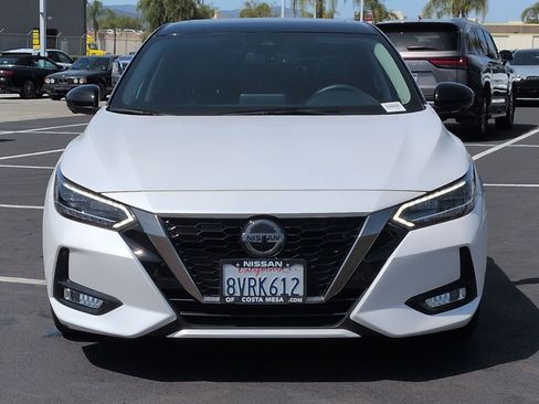 Used 2020 Nissan Sentra SR w/ Premium Package image 3