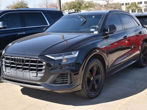 Used 2019 Audi Q8 Premium w/ Convenience Package image 2