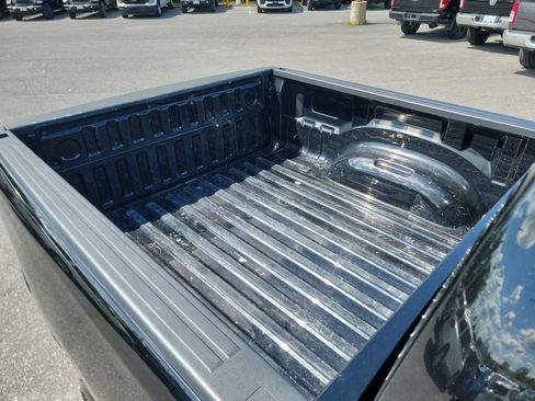 Used 2022 RAM 1500 Big Horn AWD/4WD image 17