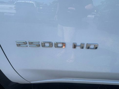 Used 2020 Chevrolet Silverado 2500 W/T w/ WT Convenience Package image 7