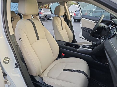 Used 2018 Honda Civic EX image 10