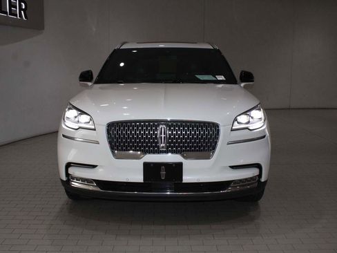 Used 2020 Lincoln Aviator Reserve w/ Equipment Group 202A image 8