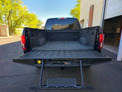 Used 2018 Ford F150 Platinum w/ Equipment Group 701A Luxury AWD/4WD image 37