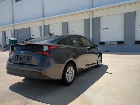 Certified 2019 Toyota Prius LE FWD image 5