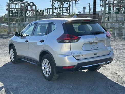 Used 2018 Nissan Rogue S AWD/4WD image 6