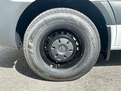 New 2026 Mercedes-Benz Sprinter 2500 image 28