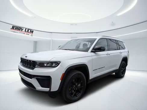 New 2026 Jeep Grand Cherokee L 2WD image 7