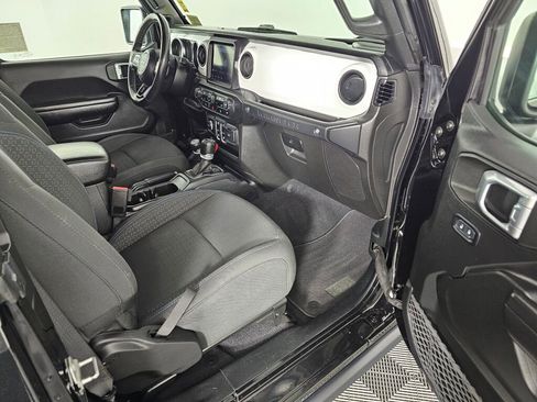 Used 2021 Jeep Wrangler Islander image 35