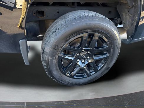 Used 2022 Chevrolet Silverado 1500 Custom Trail Boss image 12