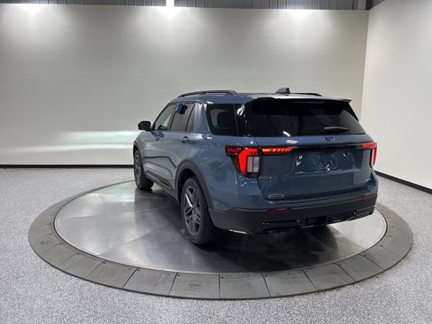 New 2026 Ford Explorer ST-Line w/ ST-Line Street Pack AWD/4WD image 8