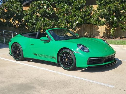 Used 2022 Porsche 911 Carrera RWD image 40
