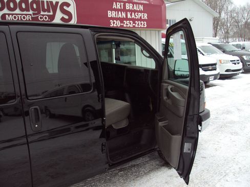 Used 2014 Chevrolet Express 1500 LT w/ LT Preferred Equipment Group image 13