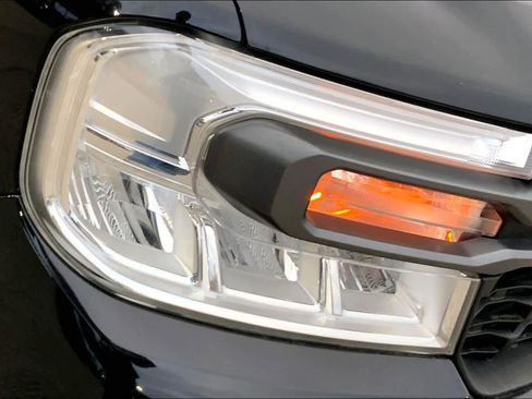 Used 2022 Ford Maverick XLT image 26