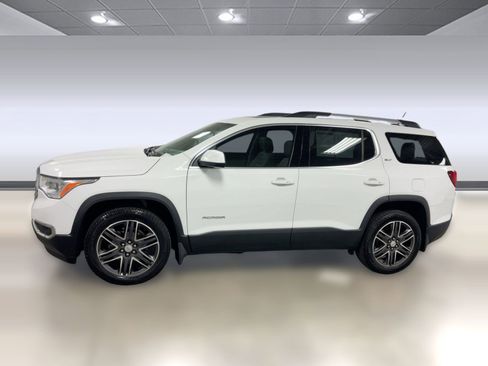 Used 2018 GMC Acadia SLT image 2