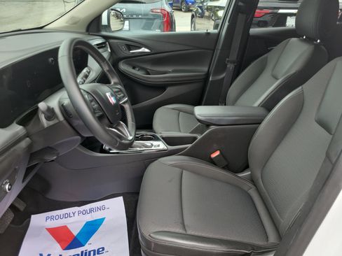 Used 2025 Buick Encore GX Preferred FWD image 16
