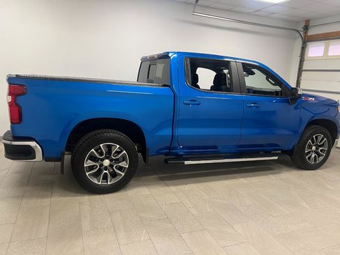Used 2024 Chevrolet Silverado 1500 LT AWD/4WD image 6