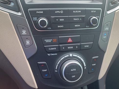 Used 2017 Hyundai Santa Fe Sport AWD/4WD image 17