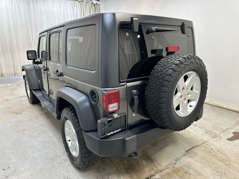 Used 2017 Jeep Wrangler Unlimited Sport w/ Quick Order Package 24S AWD/4WD image 2