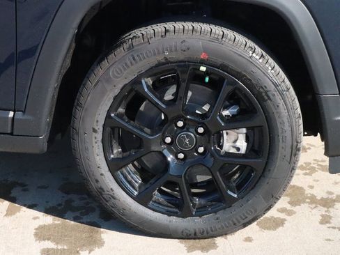 New 2026 Jeep Compass Latitude image 17