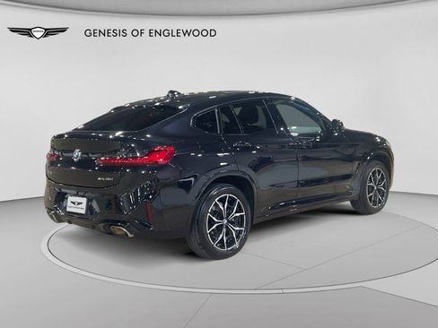 Used 2024 BMW X4 xDrive30i w/ Premium Package AWD/4WD image 9