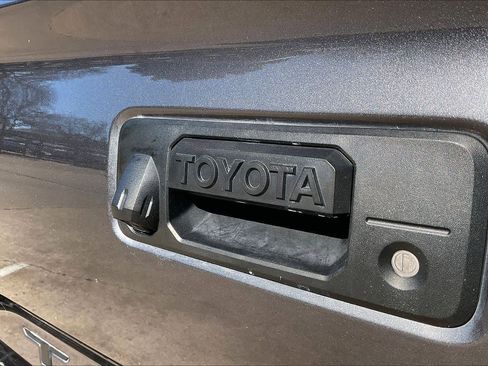 Used 2021 Toyota Tacoma SR5 image 27