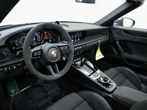 New 2026 Porsche 911 Carrera GTS image 4