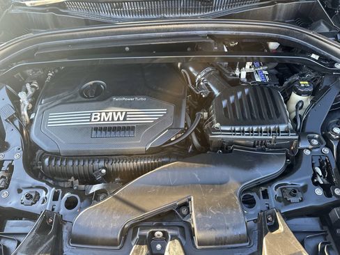 Used 2021 BMW X1 xDrive28i AWD/4WD image 9
