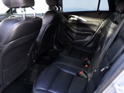 Used 2018 INFINITI QX30 AWD image 15