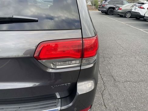 Used 2016 Jeep Grand Cherokee Limited image 16