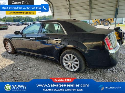 Used 2013 Chrysler 300 C RWD image 3