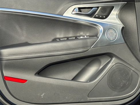 New 2026 Genesis G70 2.5T Prestige image 10