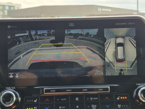 Used 2021 Toyota Highlander Platinum AWD/4WD image 24