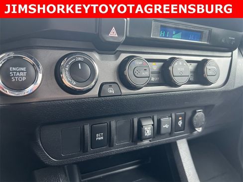 Used 2023 Toyota Tacoma TRD Sport image 19
