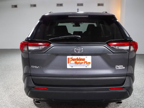 Used 2023 Toyota RAV4 XLE w/ Convenience Package FWD image 8