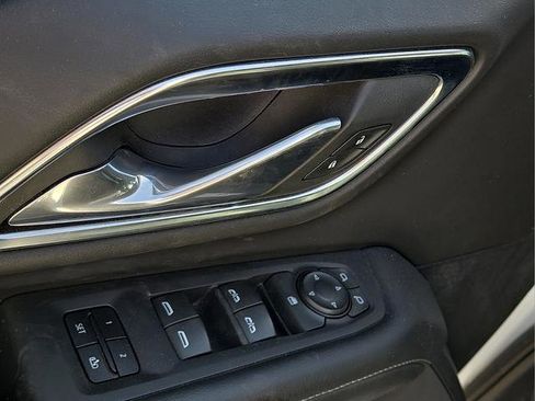 Used 2024 Chevrolet Tahoe LT image 22