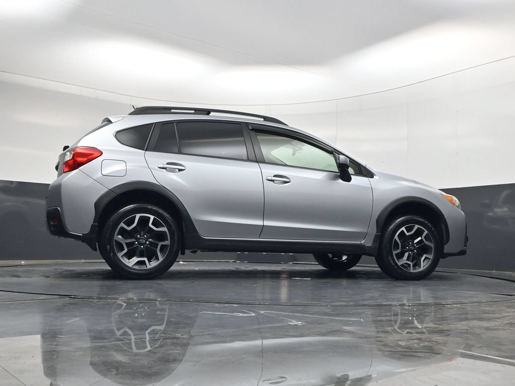 Used 2017 Subaru Crosstrek 2.0i Premium AWD/4WD image 36