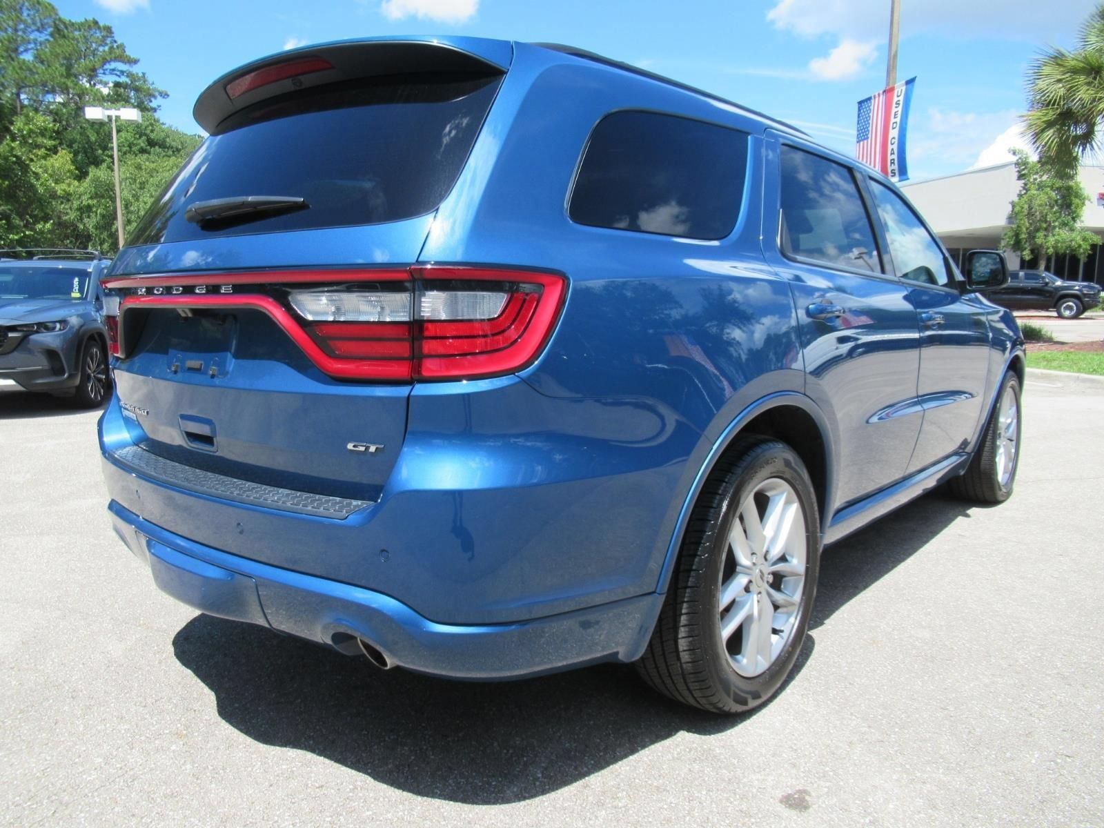 Used 2024 Dodge Durango GT RWD image 7