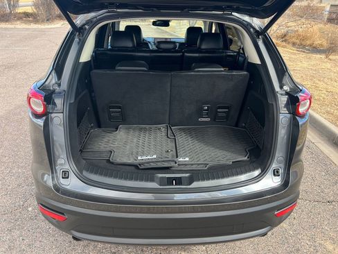 Used 2021 MAZDA CX-9 Touring image 8