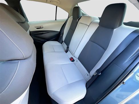 Used 2022 Toyota Corolla LE image 22
