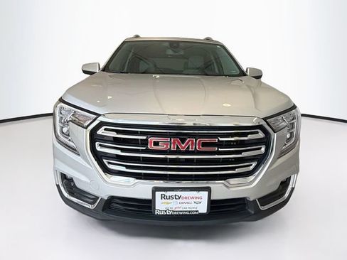 Used 2022 GMC Terrain SLT AWD/4WD image 2