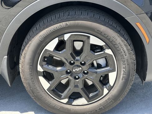 Used 2025 Kia Sorento S w/ Panoramic Sunroof Package FWD image 14