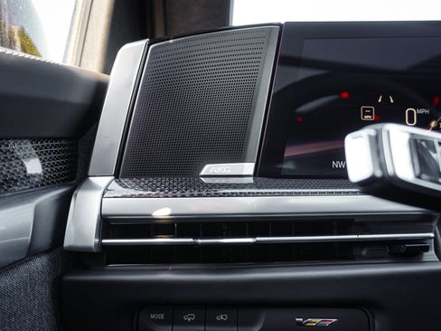 Used 2026 Cadillac Escalade V image 19