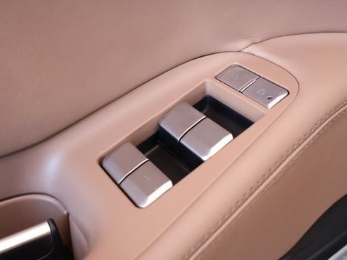 Used 2025 Lincoln Navigator Black Label AWD/4WD image 13