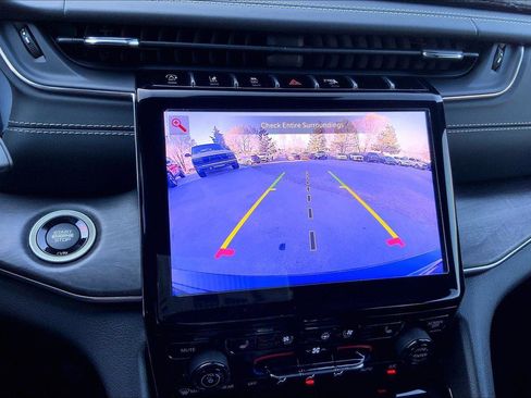 Certified 2023 Jeep Grand Cherokee Overland image 21